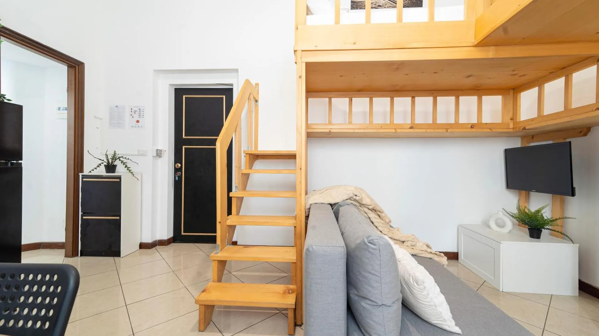 I Host Apartment - Pasteur 15-2 ミラノ